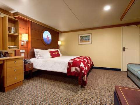 Standard Inside Stateroom Image 8