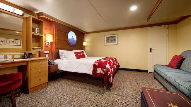 Standard Inside Stateroom Image 8