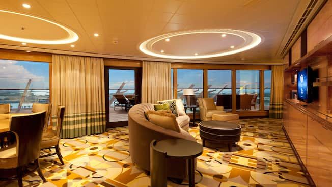 Concierge Royal Suite with Verandah Image 3
