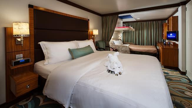 Concierge Family Oceanview Stateroom with Verandah Image 3