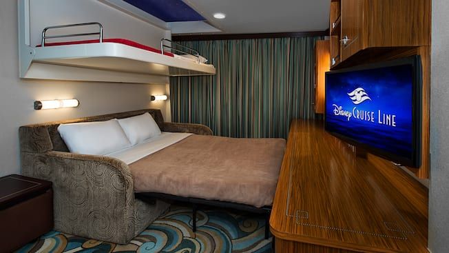 Concierge Family Oceanview Stateroom with Verandah Image 4