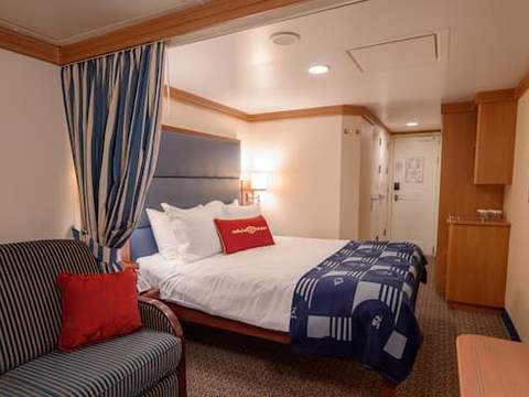 Deluxe Family Oceanview Stateroom with Verandah Image 2 Deluxe Family Oceanview Stateroom with Verandah Image 2