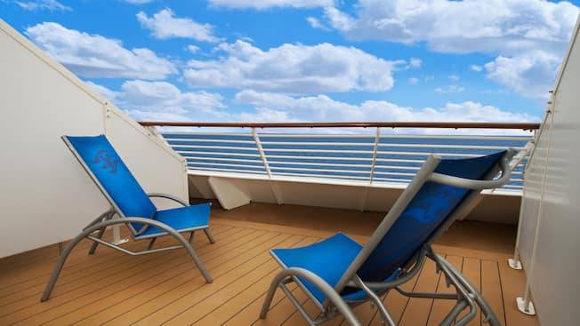 Deluxe Family Oceanview Stateroom with Verandah Image 10