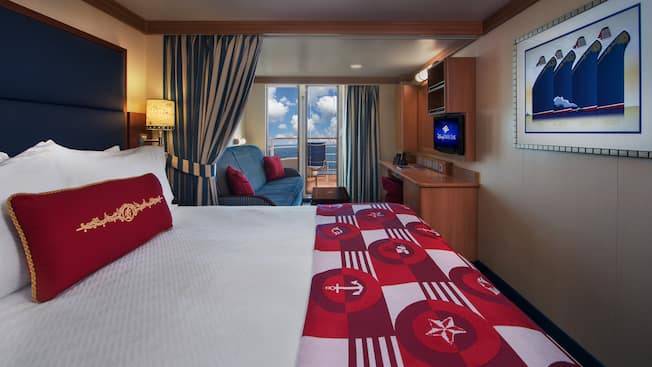 Deluxe Family Oceanview Stateroom with Verandah Image 6