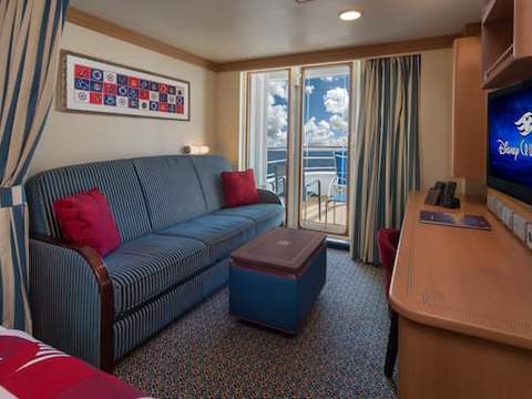Deluxe Family Oceanview Stateroom with Verandah Image 2 Deluxe Family Oceanview Stateroom with Verandah Image 2