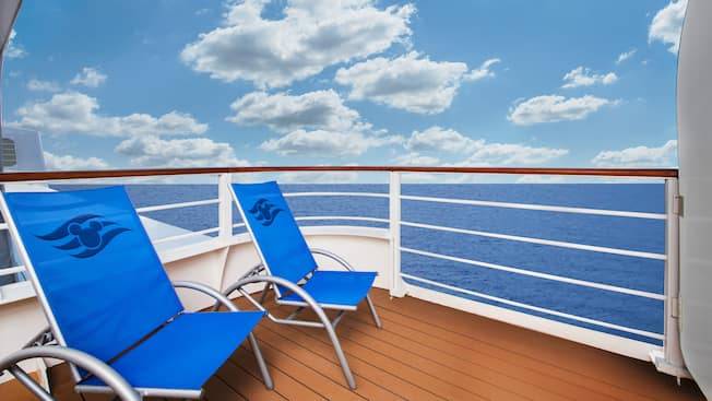 Deluxe Family Oceanview Stateroom with Verandah Image 3