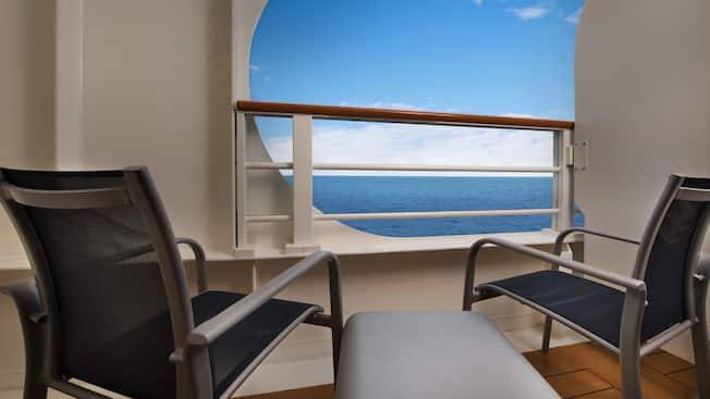 Deluxe Oceanview Stateroom with Verandah Image 3