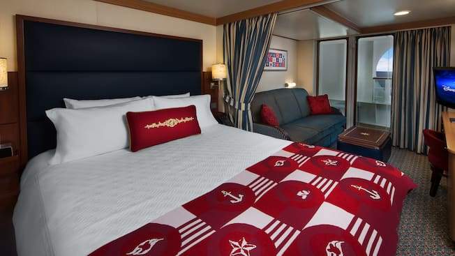 Deluxe Oceanview Stateroom with Verandah Image 1