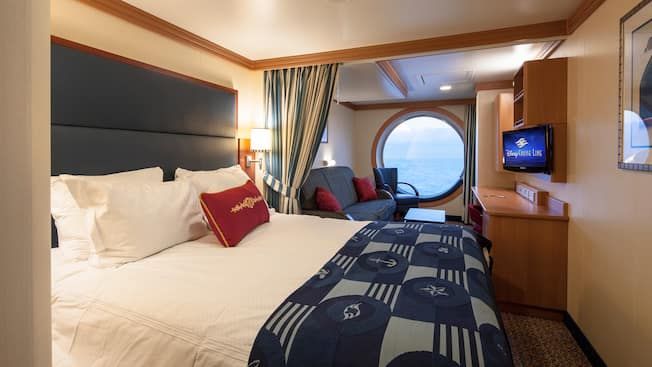 Deluxe Family Oceanview Stateroom Image 1