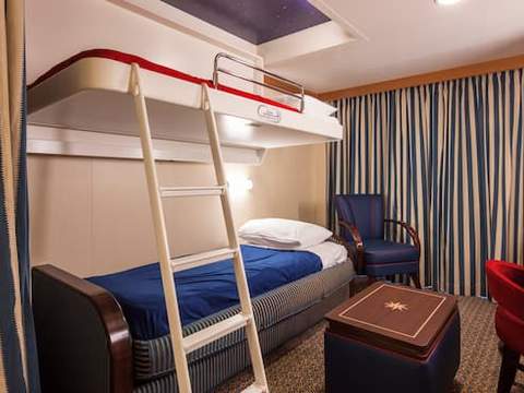 Deluxe Family Oceanview Stateroom Image 3