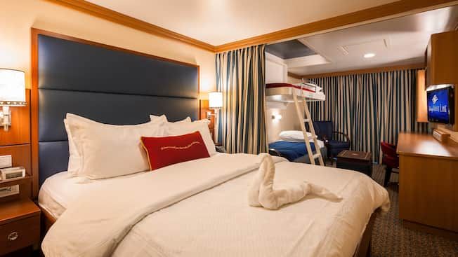 Cabin 6176 - Deluxe Family Oceanview Stateroom - Disney Dream