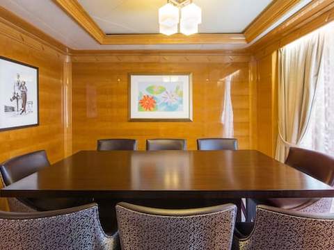 Concierge Royal Suite with Verandah Image 4