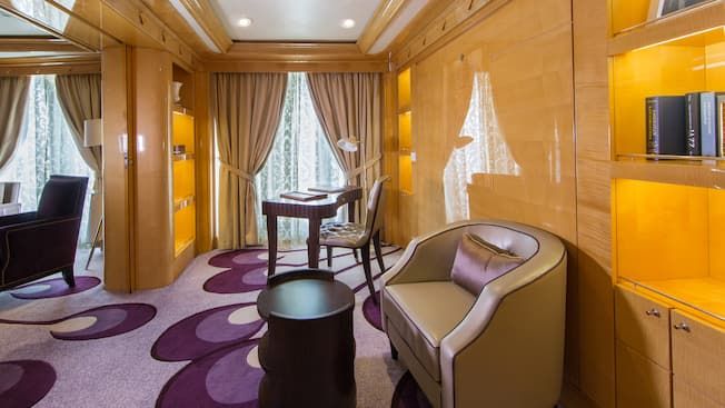 Concierge Royal Suite with Verandah Image 2