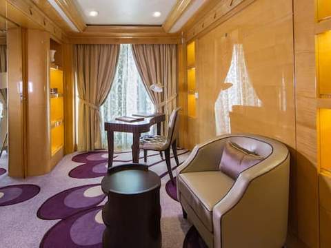 Concierge Royal Suite with Verandah Image 2