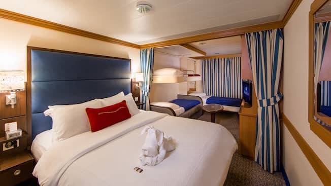 Concierge Family Oceanview Stateroom with Verandah Image 3