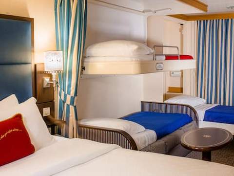 Deluxe Family Oceanview Stateroom with Verandah Image 4