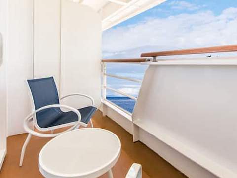 Deluxe Family Oceanview Stateroom with Verandah Image 4 Deluxe Family Oceanview Stateroom with Verandah Image 4