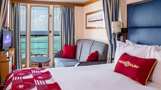 Deluxe Oceanview Stateroom with Verandah Image 5