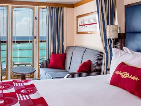 Deluxe Oceanview Stateroom with Verandah Image 5