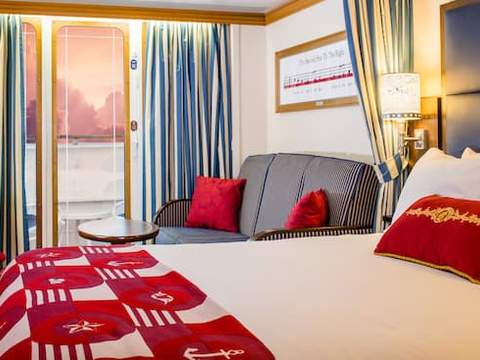 Deluxe Oceanview Stateroom with Verandah Image 1