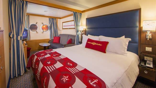 Deluxe Oceanview Stateroom Image 1