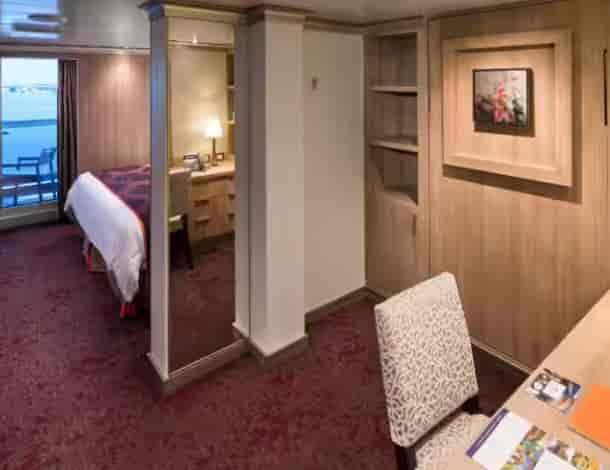 Holland America Signature Suite — suite