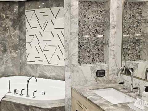 Holland America Pinnacle Suite — bathroom