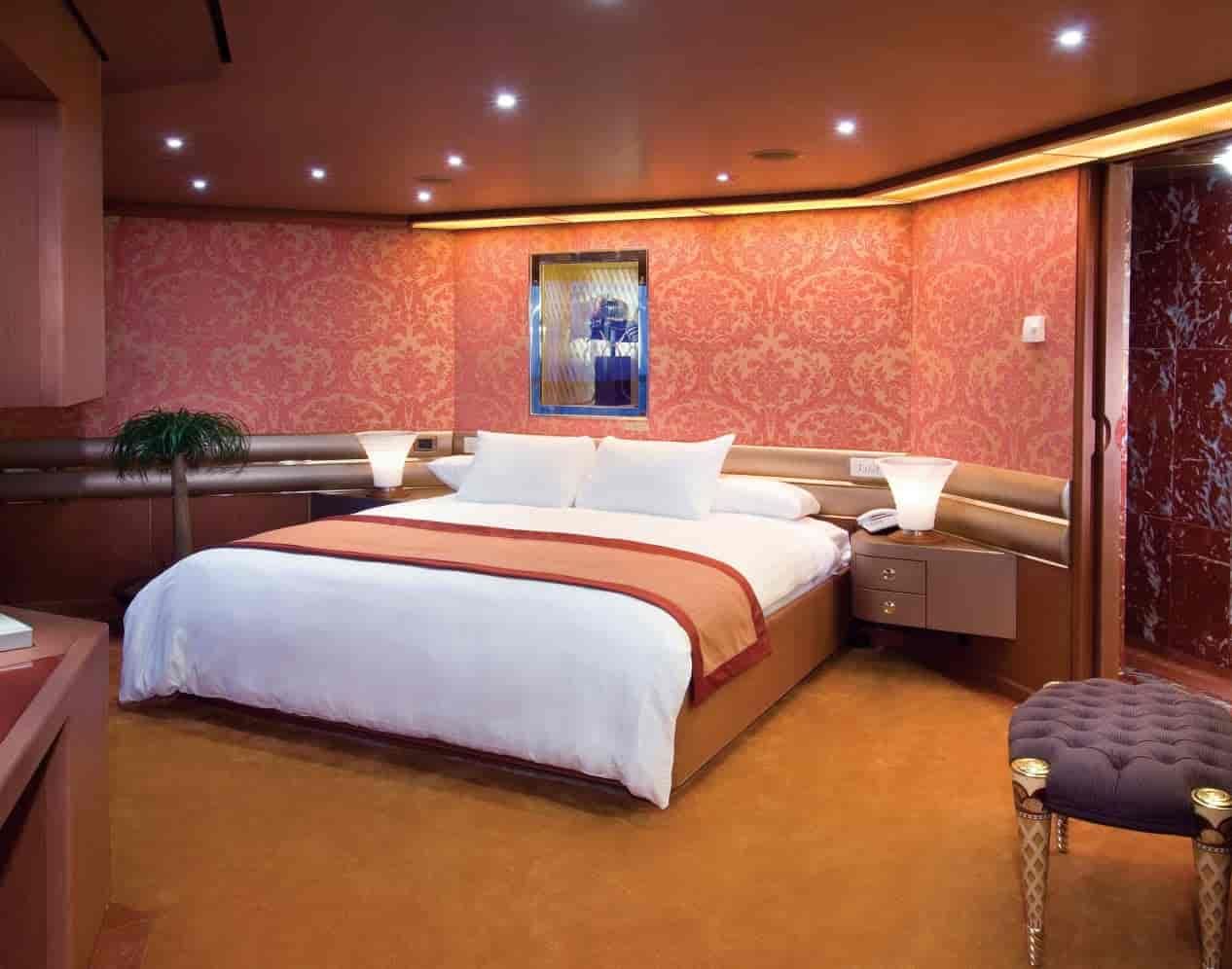 Holland America Pinnacle Suite — suite