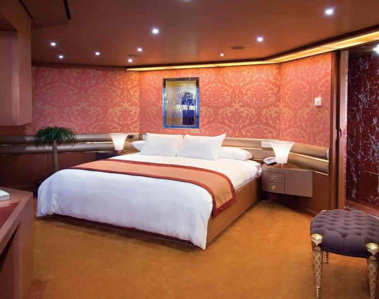 Holland America Pinnacle Suite — suite