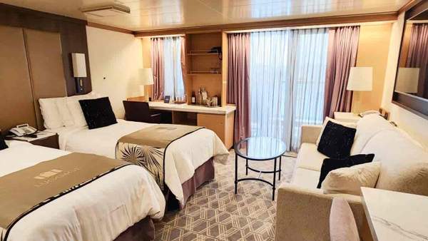 Holland America Signature Suite — suite