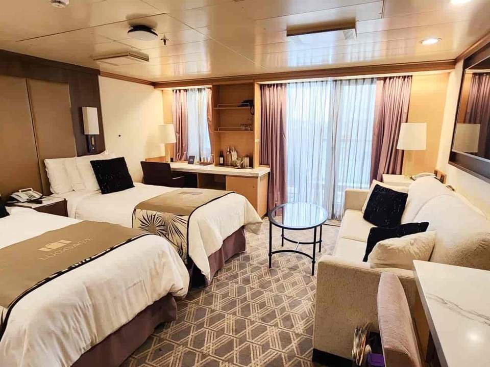Holland America Signature Suite — suite