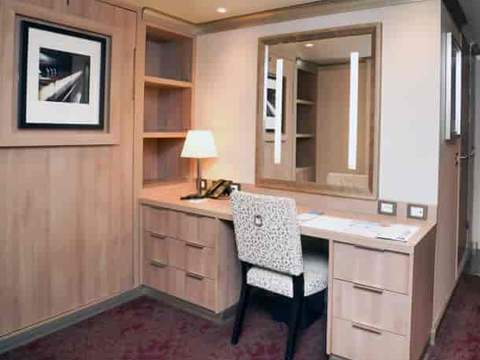 Holland America Signature Suite — suite