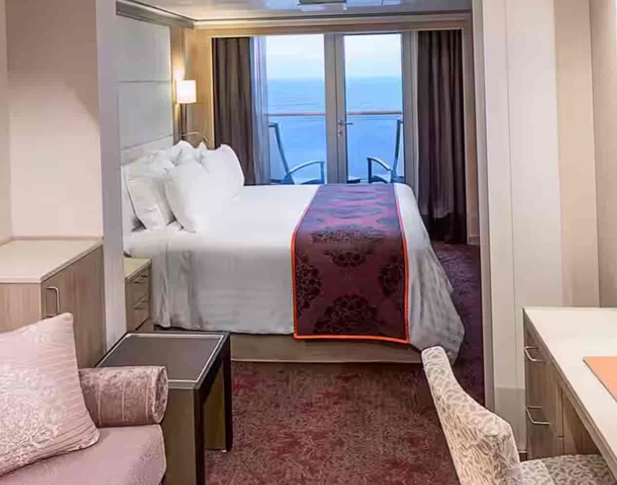 Holland America Vista Suite — suite
