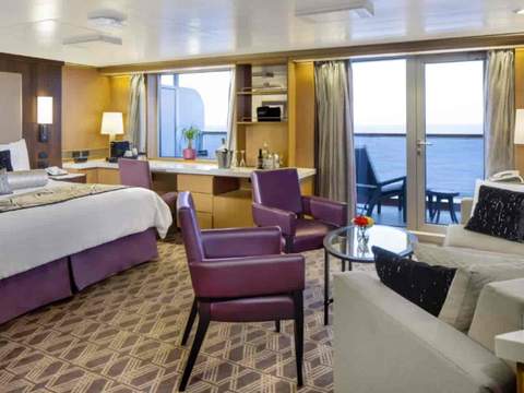 Holland America Neptune Suite — suite Holland America Neptune Suite — suite