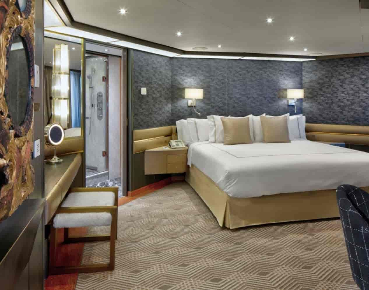 Holland America Pinnacle Suite — suite