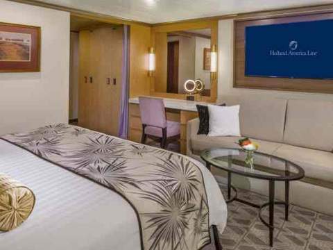 Holland America Signature Suite — suite Holland America Signature Suite — suite
