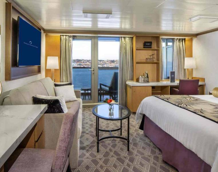 Holland America Signature Suite — suite