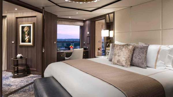 Holland America Pinnacle Suite — suite