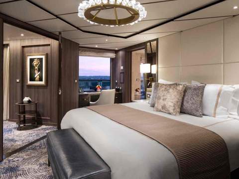 Holland America Pinnacle Suite — suite
