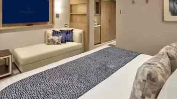 Holland America Signature Suite — suite