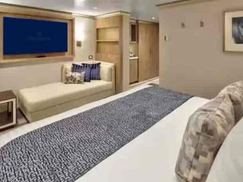 Holland America Signature Suite — suite