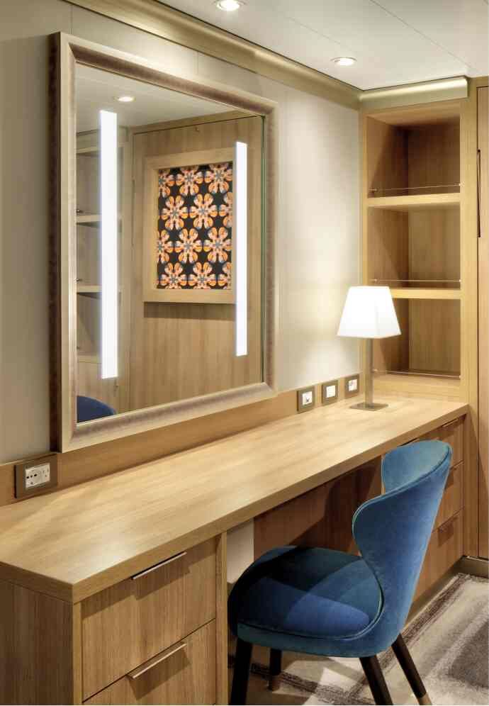 Holland America Signature Suite — suite