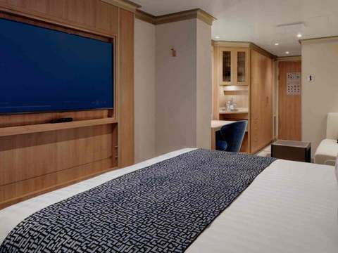 Holland America Vista Suite — suite