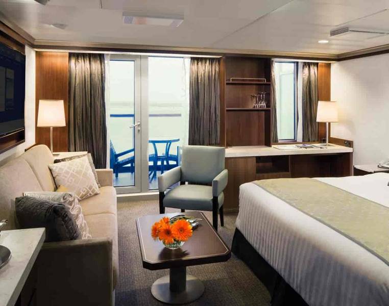 Holland America Signature Suite — suite