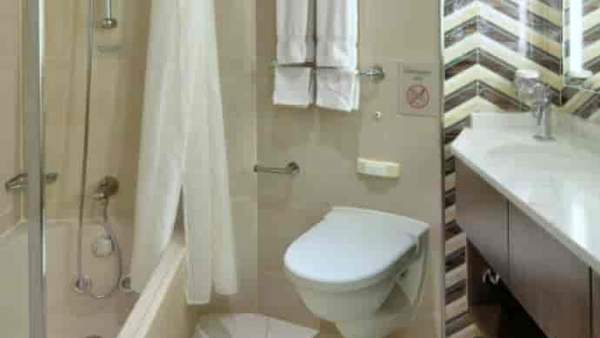 Holland America Signature Suite — suite