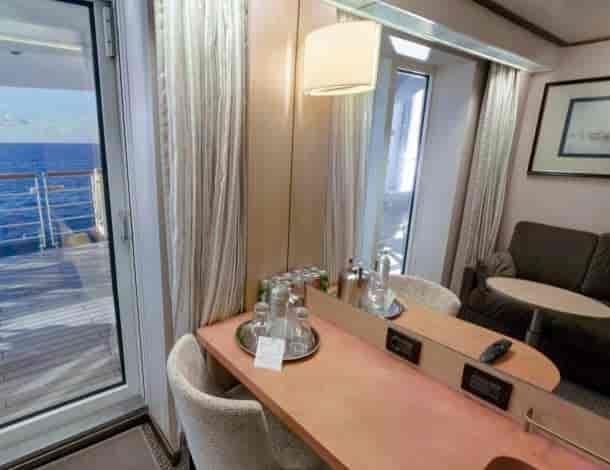 Holland America Lanai — sitting area