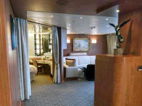 Holland America Pinnacle Suite — sitting area