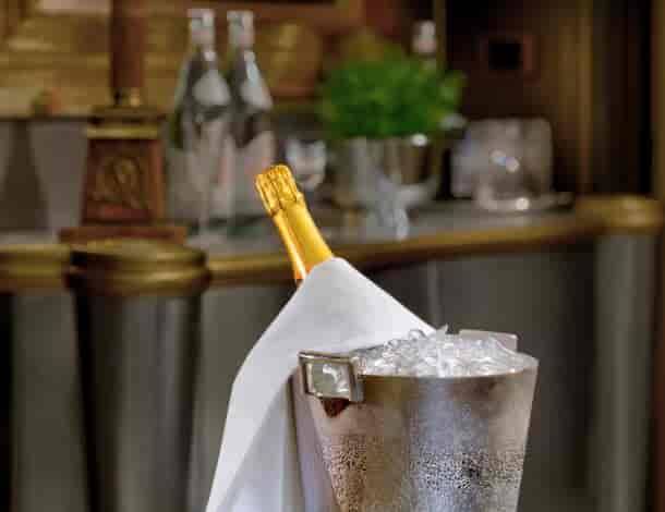 Holland America Pinnacle Suite — suite