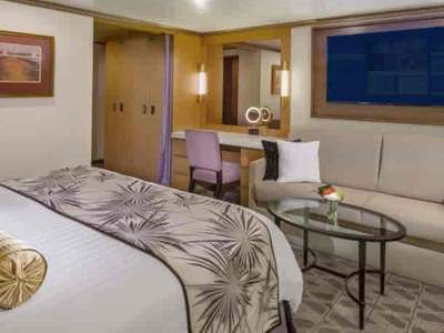 Holland America Signature Suite — suite