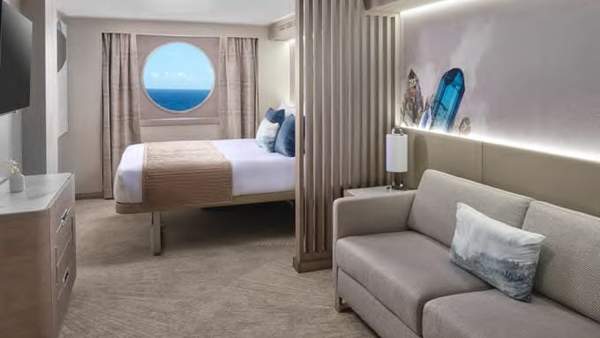 Norwegian Prima Large Oceanview with Round Window (OA) cabin